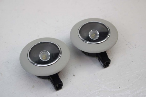 AUDI A8 LAMPKA OŚWIETLENIE PODSUFITKI  4H4947303B 4H4947303 Kolor: ET1 - kryształowo srebrny 4H4947303B 4H4947303 4H4947303B