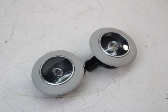 AUDI A8 LAMPKA OŚWIETLENIE PODSUFITKI  4H4947303B 4H4947303 Kolor: ET1 - kryształowo srebrny 4H4947303B 4H4947303 4H4947303B