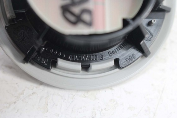 AUDI A8 LAMPKA OŚWIETLENIE PODSUFITKI  4H4947303B 4H4947303 Kolor: ET1 - kryształowo srebrny 4H4947303B 4H4947303 4H4947303B