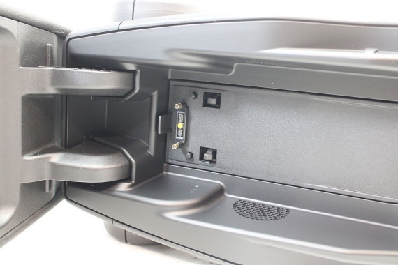 BMW X1 F48 PODŁOKIETNIK 1264489 1296887 1296887 51 16 6835214 51 16 9317568 51 16 6835208 skóra kolor czarny + indukcja 6835214