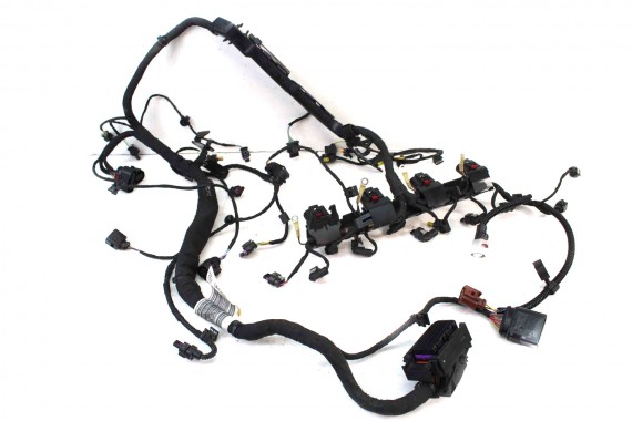 AUDI A4 A5 WIĄZKA SILNIKA...