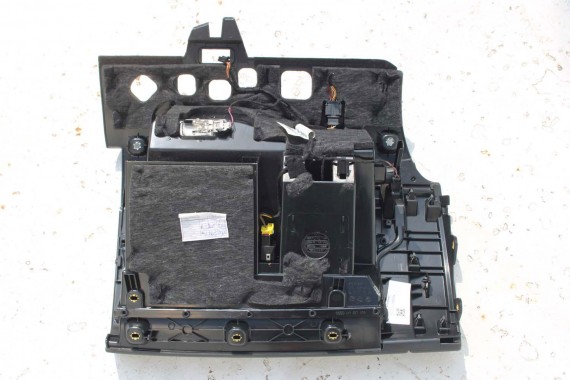 AUDI A8 SCHOWEK KONSOLI PASAŻERA 4H1857096J 24A 4H1 857 096 J 24A - czarny (soul) D4 4H1857096E 4H1857096J 4H1857096E 4H1857096J