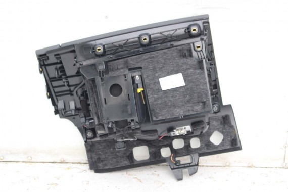 AUDI A8 SCHOWEK KONSOLI PASAŻERA 4H1857096J 24A 4H1 857 096 J 24A - czarny (soul) D4 4H1857096E 4H1857096J 4H1857096E 4H1857096J