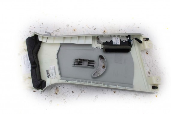 AUDI A8 SŁUPEK B 4H0867239B 4H0867240B poszycie podsufitki 4H0 867 239 B 4H D4 ŚRODKOWY ŚRODKOWA TAPICERKA 4H0867239E 4H0867240E