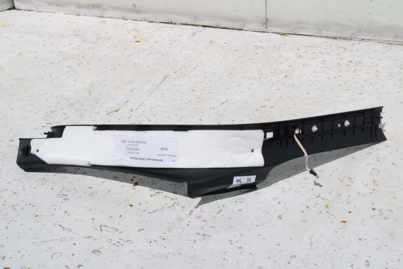 AUDI A8 LISTWA PROGOWA 4H4864607K 4H4864608K WEWNĘTRZNA SŁUPEK C dolny PODŚWIETLANA 4H4864607Q 4H4864608Q 4H D4 6PS - soul czerń