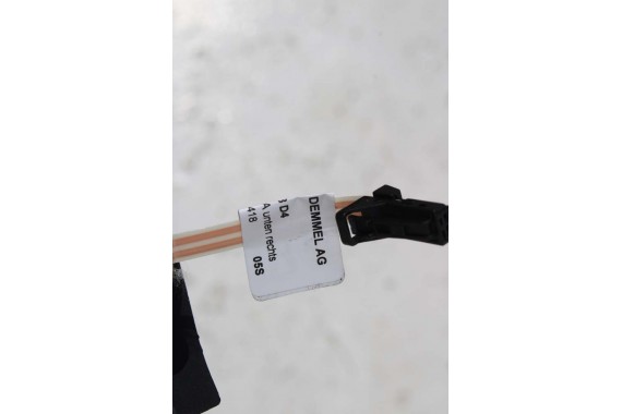 AUDI A8 LISTWA PROGOWA 4H1867271F 4H1867272F WEWNĘTRZNA SŁUPEK A dolny podświetlana 4H1867271M 4H1867272M 4H1867271C 4H1867272C