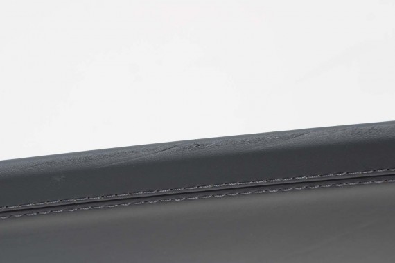 AUDI A8 WYKOŃCZENIE TUNELU ŚRODKOWEGO 4H1863303D 4H1863304D 4H1863303G 4H1863304G 4H1 863 303 D 4H 25D - czarny 4H1863303D