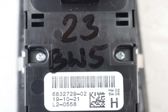 BMW 5 G30 PRZYCISKI SZYB przycisk 6832729 61316832729  drzwi lusterek panel 6832729 9327031 61319327031 6832729 9327031 6832729