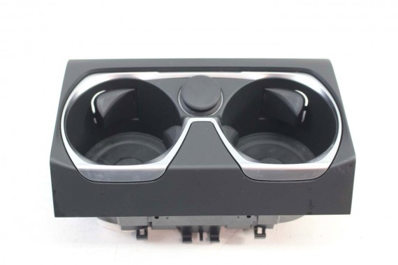 BMW X5 G05 UCHWYT NA KUBEK...