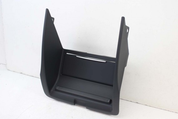 AUDI A8 RAMKA OSŁONA PODŁOKIETNIKA 4H0886828D KONSOLA 4H D4 4H0886828C 4H0886828A ZAŚLEPKA TUNELU 4H0886828D 4H0886828 4H0886828