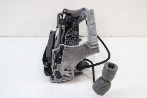 AUDI A8 MECHANIZM WINDA MONITORA EKRANU 4H0857273D 4H 857273C 4H0857273D 4H0857273D 4H0857273C 4H0857273D 4H0857273C 4H0857273D