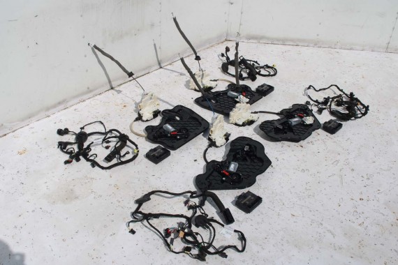 AUDI A8 4H D4 DOCIĄGANIE DRZWI DOCIĄGI DOMYKANIE 4H1837016E 4H1837015E 4H0839016C 4H0839015C 4H0959795D 4H0959793G 4H0959792G