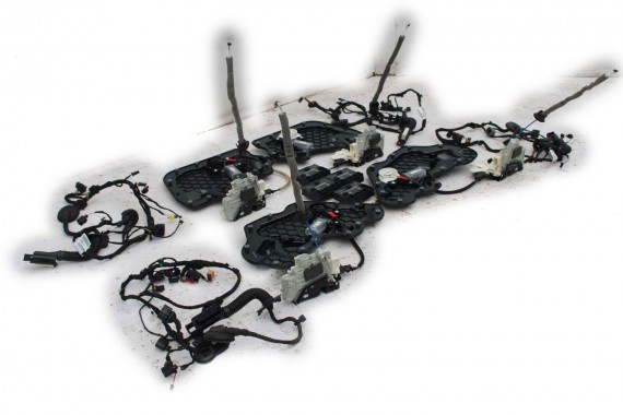 AUDI A8 4H D4 DOCIĄGANIE...