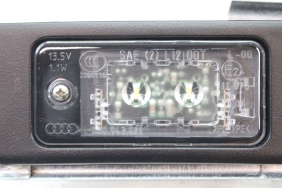 AUDI A8 4H LISTWA RĄCZKA KLAPY BAGAŻNIKA 4H0827574B 4H0 827 574 B SWITCH oświetleniem tylnej tablicy LED D4 4H0943021 4H0943022