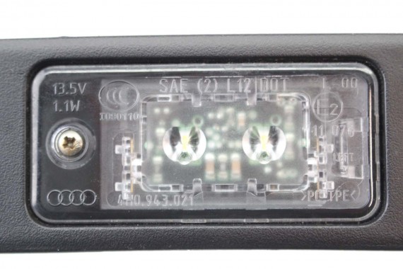 AUDI A8 4H LISTWA RĄCZKA KLAPY BAGAŻNIKA 4H0827574B 4H0 827 574 B SWITCH oświetleniem tylnej tablicy LED D4 4H0943021 4H0943022