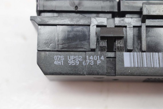 AUDI A8 PANEL Z PRZYCISKAMI PRZYCISKI 4H1959673P 4H1959674DM 4H0820911B przycisk 4H1959674DM 4H0820912 4H1959673P 4H1959674DM 4H