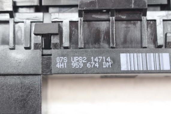 AUDI A8 PANEL Z PRZYCISKAMI PRZYCISKI 4H1959673P 4H1959674DM 4H0820911B przycisk 4H1959674DM 4H0820912 4H1959673P 4H1959674DM 4H