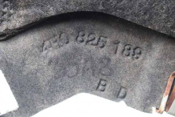 AUDI A8 OSŁONA PODŁOGI PODWOZIA 4H0825189B 4H0825190B 4H0 825 189 B 4H0 825 190 B przód przdnia strona lewa prawa 4H 2010- D4