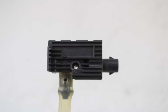 AUDI Q5 CZUJNIK ZDERZENIOWY UDERZENIA 80A959121A 80A 959 121 AIR BAG uderzeniowy ochrony pieszych pieszego 80A959121C 80A959121A