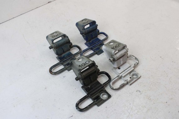 VW GOLF 6 CABRIO EOS ZAWIASY ZAWIAS DRZWI 1Q0831411A 1Q0831412A 1Q0831411 1Q0831412 1Q0831411A 1Q0831412A 1Q0831411 1Q0831412 1Q