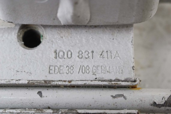 VW GOLF 6 CABRIO EOS ZAWIASY ZAWIAS DRZWI 1Q0831411A 1Q0831412A 1Q0831411 1Q0831412 1Q0831411A 1Q0831412A 1Q0831411 1Q0831412 1Q