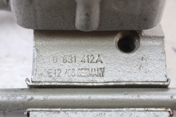 VW TOURAN ZAWIASY ZAWIAS DRZWI 1T0833412A 1T0833411A 1T0833412A 1T0831412C 1T0831412A 1T0833411C 1T0833412C 1T0833412A 1T0833412