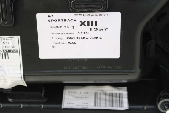 AUDI A7 BOCZEK BOCZKI DRZWI drzwiowe tapicerka skóra 4G8 4G8867103 4G8867104 4G8867303 4G8867304 4G8867103 4G8867104 4G8867303