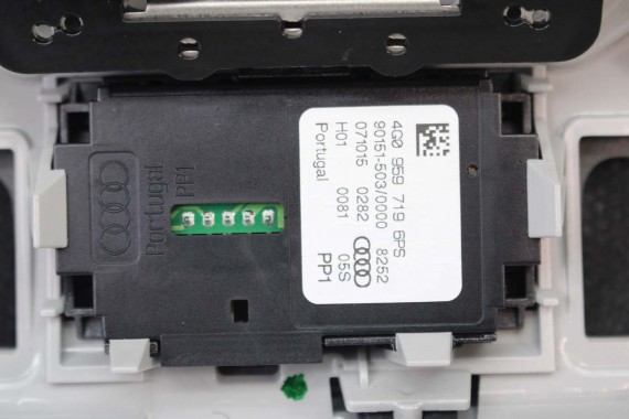 AUDI A6 A7 LAMPKA PODSUFITKI 4G0947135E oświetlenie kabiny 4G0947135 6PS czarny sterowanie bramą 4G0947135E 4G0947135 4G0947135