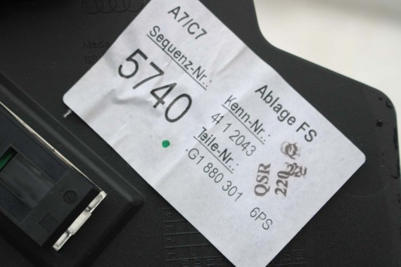 AUDI A6 A7 SCHOWEK KONSOLI KIEROWCY 4G1 880 301 4G1880301 6PS - czarny soul 4G 4G8 C7 osłona dolna 4G1880301 4G1880301 4G1880301