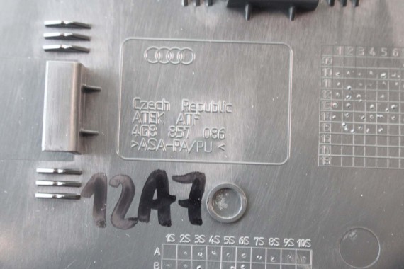 AUDI A8 WYKOŃCZENIE ZAŚLEPKA KONSOLI 4G8857085 4G8857086 4G8 857 085 boczna osłona boku 4PK czarny 4G8857085 4G8857086 4G8857085