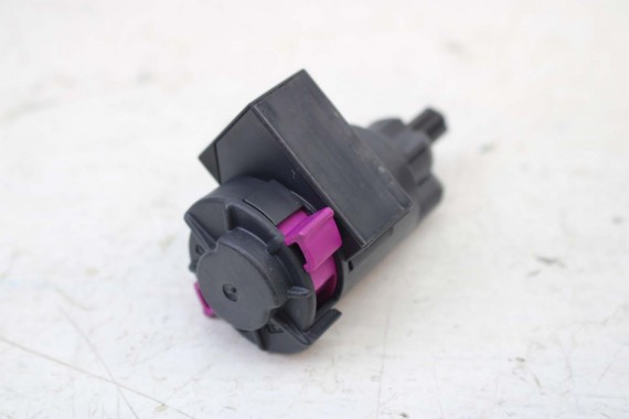 AUDI A4 A5 A6 CZUJNIK ŚWIATEŁ HAMOWANIA 4F0945459B 4F0 945 459 B hamulca Włącznik światła stop 4F0945459B 4F0945459B 4F0945459