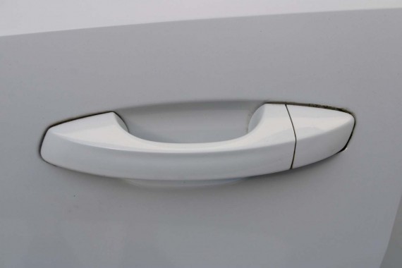 AUDI Q3 II 83A DRZWI LEWE PRZÓD + TYŁ STRONA LEWA przednie + tylne 2 sztuki 2Y2Y LS9R Gletscherweiss Biały 83A831051 83A833051