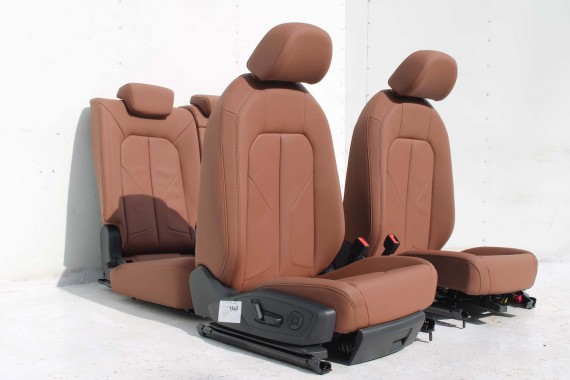 AUDI Q3 83A II FOTELE KOMPLET FOTELI siedzeń siedzenia tapicerka skóra brąz F3 N1M Leder/Kunstleder mono.pur 550-Kombination