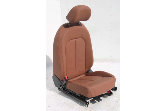 AUDI Q3 83A II FOTELE KOMPLET FOTELI siedzeń siedzenia tapicerka skóra brąz F3 N1M Leder/Kunstleder mono.pur 550-Kombination