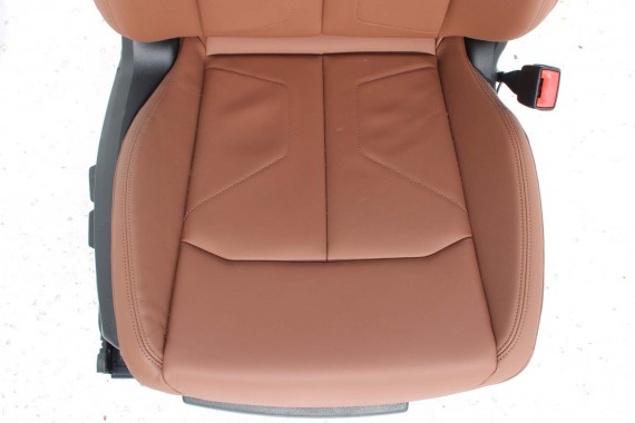 AUDI Q3 83A II FOTELE KOMPLET FOTELI siedzeń siedzenia tapicerka skóra brąz F3 N1M Leder/Kunstleder mono.pur 550-Kombination
