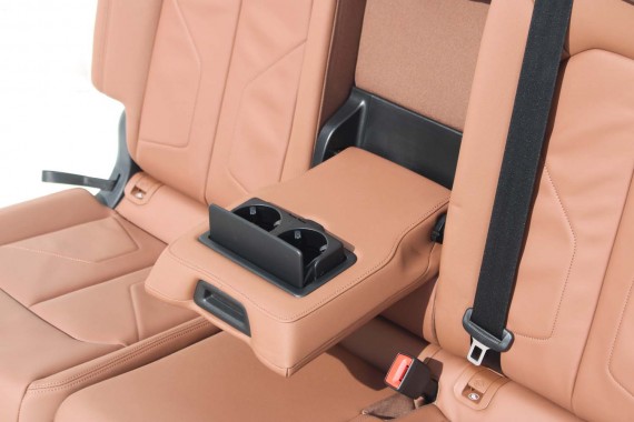 AUDI Q3 83A II FOTELE KOMPLET FOTELI siedzeń siedzenia tapicerka skóra brąz F3 N1M Leder/Kunstleder mono.pur 550-Kombination