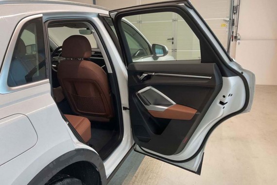 AUDI Q3 83A II FOTELE KOMPLET FOTELI siedzeń siedzenia tapicerka skóra brąz F3 N1M Leder/Kunstleder mono.pur 550-Kombination