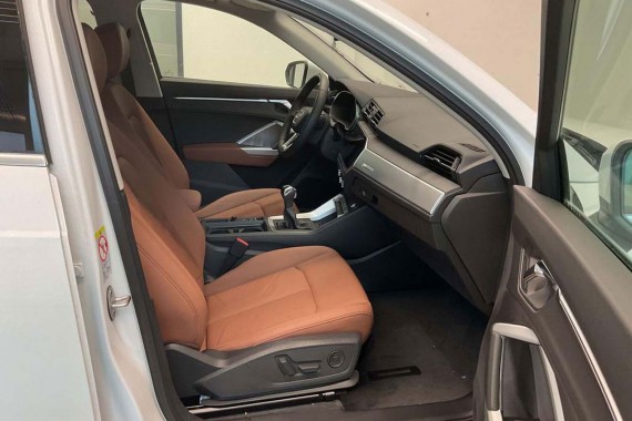 AUDI Q3 83A II FOTELE KOMPLET FOTELI siedzeń siedzenia tapicerka skóra brąz F3 N1M Leder/Kunstleder mono.pur 550-Kombination