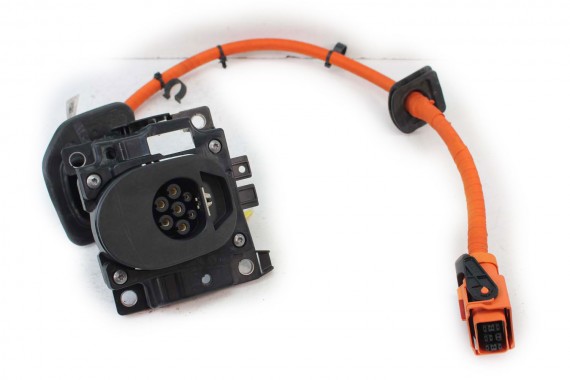 AUDI E-TRON WIĄZKA GNIAZDO...