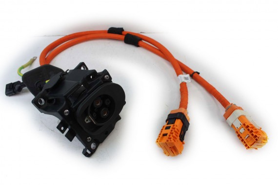 AUDI E-TRON WIĄZKA GNIAZDO...