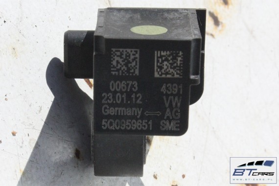 VW AUDI SKODA CZUJNIK UDERZENIOWY 5Q0959651 5Q0959651B AIR BAG zderzeniowy 5Q0 959 651 5Q0959651 5Q0959651B 5Q0959651 5Q0959651B