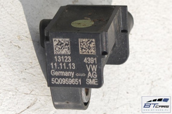 VW AUDI SKODA CZUJNIK UDERZENIOWY 5Q0959651 5Q0959651B AIR BAG zderzeniowy 5Q0 959 651 5Q0959651 5Q0959651B 5Q0959651 5Q0959651B