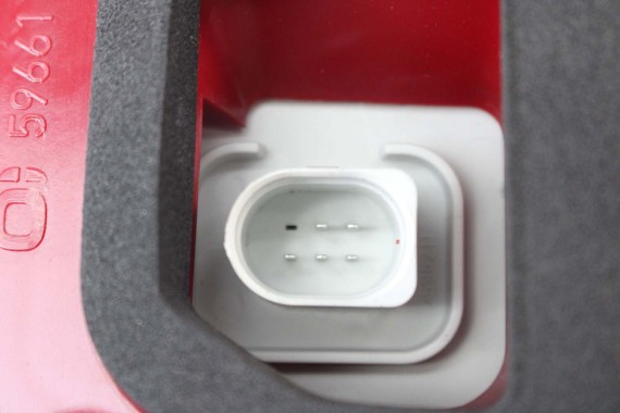 AUDI A8 LAMPY LED TYŁ 4H0945095 4H0945096 4H0945095 4H0945096 lampa tylna D4 4H0 945 093 4H0945093 4H0945094 4H0945095 4H0945096