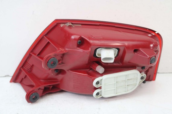 AUDI A8 LAMPA TYŁ TYLNA W BŁOTNIK 4H0945095 4H0945096 4H 4H0 945 095 błotnika EUROPA 4H0945095 4H0945096 4H0945095D 4H0945096D