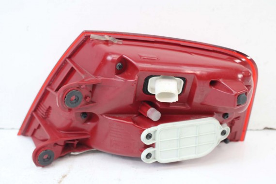 AUDI A8 LAMPA TYŁ TYLNA 4H0945095A 4H0945096A 4H0945093 4H0945094 d4 4H0 945 095 USA 4H0945095E 4H0945096E błotnika 4H0945095A