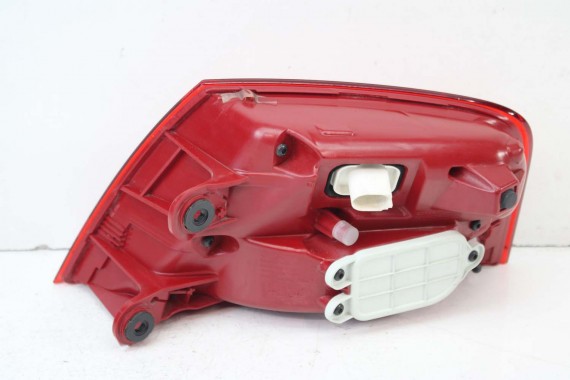 AUDI A8 LAMPA TYŁ TYLNA 4H0945095A 4H0945096A 4H0945093 4H0945094 d4 4H0 945 095 USA 4H0945095E 4H0945096E błotnika 4H0945095A