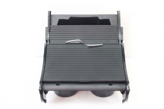 BMW X1 F48 UCHWYT NA KUBEK...