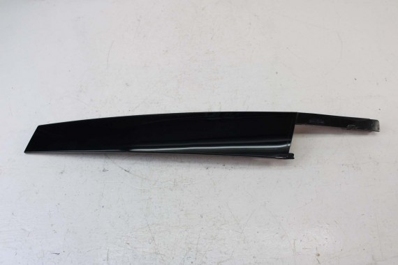 AUDI A4 8W  LISTWA DRZWI 8W0837902 8W0839902 8W0837638A drzwiowa przód przednia SŁUPEK B 8W0837902A