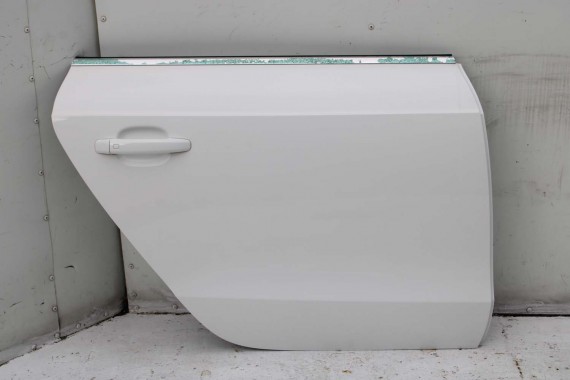 AUDI A5 SPORTBACK DRZWI PRAWE PRZÓD + TYŁ STRONA PRAWA przednie + tylne 2 sztuki 8T 8T8 T9T9 LY9C Biel Biały 8T8831052 8T8833052