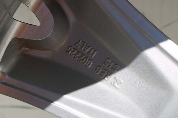 AUDI A4 A5 FELGI 19 cali OPONY KOŁA felga 8T0601025CK 8.5J*19H2 ET32 opona PIRELLI PZERO 255/35/19 96Y lato 8K B8 8T 8T0601025CK